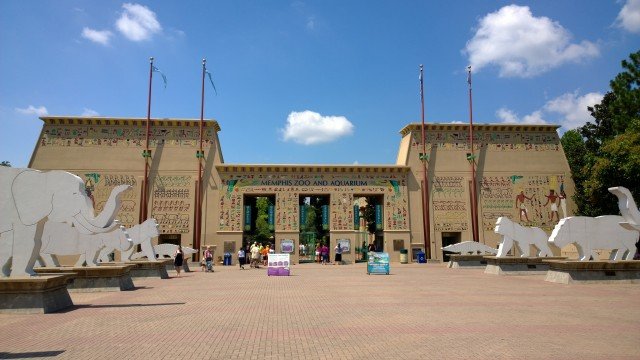 lumia-1020-zoo-entrance